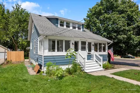 408 S Naperville Rd, Wheaton, IL 60187