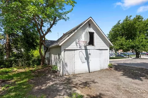 408 S Naperville Rd, Wheaton, IL 60187 photo 18