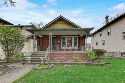 1024 N Humphrey Ave, Oak Park, IL 60302