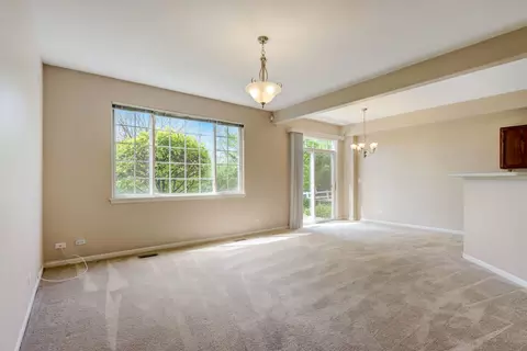1247 Timberline Dr, Bartlett, IL 60103 photo 4