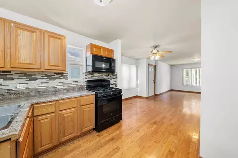 14449 Springfield Ave, Midlothian, IL 60445 photo 9