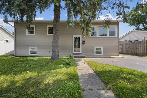 1343 Westmoreland Ave, Waukegan, IL 60085