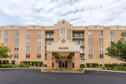 2240 S Grace St #302, Lombard, IL 60148