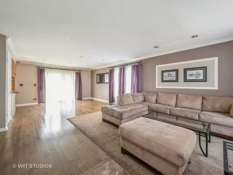 Living - 411 Ash Fork Trl, Cary, IL 60013 photo 2 of 4