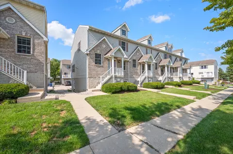 239 W Klein Ave, Cortland, IL 60112
