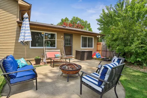 Exterior - 36 Ashley Ln, Champaign, IL 61820 photo 4 of 9