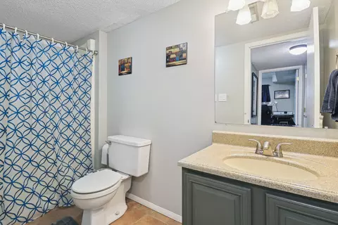 Bath - 36 Ashley Ln, Champaign, IL 61820 photo 2 of 2