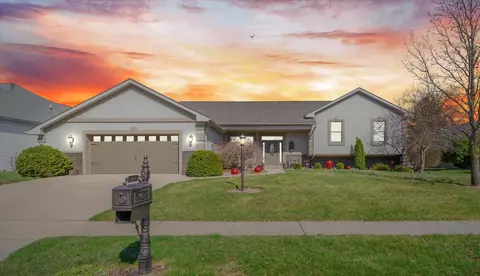 408 Beringer Cir, Urbana, IL 61802