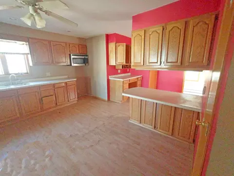 714 9th St, Peru, IL 61354 photo 3
