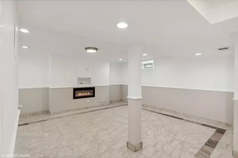 Living - 2550 E 91st St, Chicago, IL 60617 photo 4 of 7