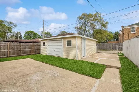 Exterior - 2550 E 91st St, Chicago, IL 60617 photo 4 of 4