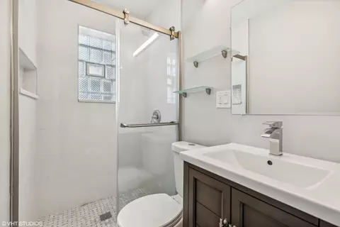 Bath - 2550 E 91st St, Chicago, IL 60617 photo 1 of 3