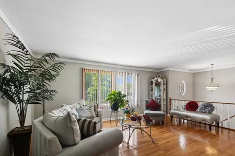 Living - 18513 Willow Ln, Lansing, IL 60438 photo 1 of 3