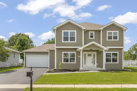 24536 S St Peters Dr, Channahon, IL 60410