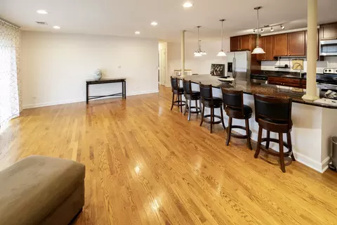 9601 Golf Rd #304, Des Plaines, IL 60016 photo 11