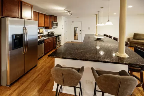 9601 Golf Rd #304, Des Plaines, IL 60016 photo 6