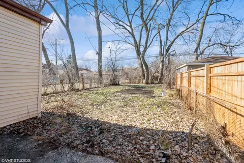 9840 S Yates Blvd, Chicago, IL 60617 photo 10