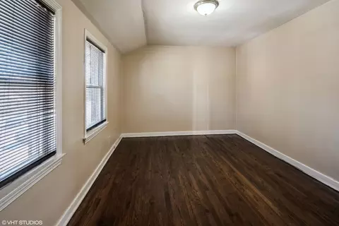 9840 S Yates Blvd, Chicago, IL 60617 photo 7