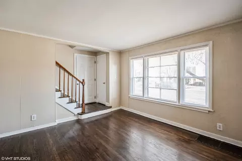9840 S Yates Blvd, Chicago, IL 60617 photo 2