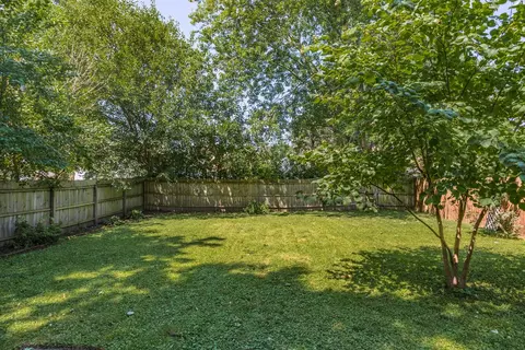 607 Maple St, Bloomington, IL 61701 photo 28