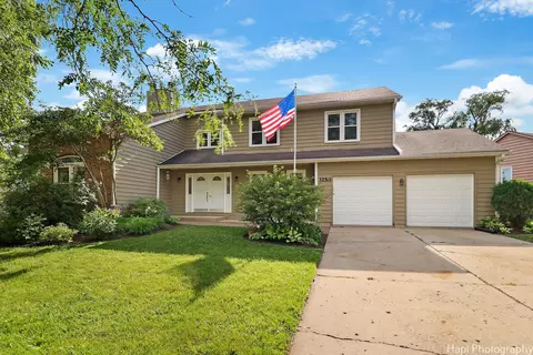 3250 Midlane Dr, Wadsworth, IL 60083