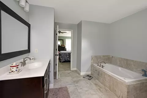 3 Huff Way, Bloomington, IL 61705 photo 29
