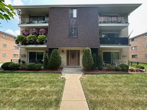 8029 Beloit Ave #2A, Bridgeview, IL 60455