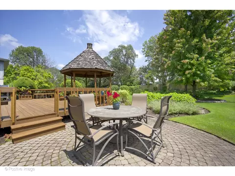 Exterior - 1413 Tomlin Dr, Burr Ridge, IL 60527 photo 7 of 12