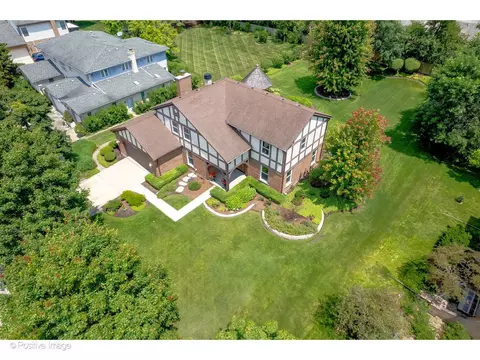View/Area - 1413 Tomlin Dr, Burr Ridge, IL 60527 photo 2 of 6