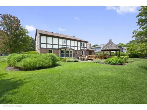 Exterior - 1413 Tomlin Dr, Burr Ridge, IL 60527 photo 12 of 12