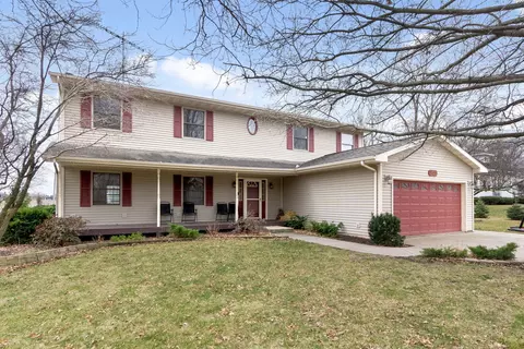 205 Park St, Sheridan, IL 60551