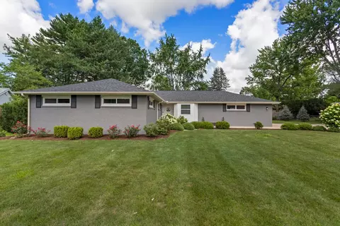 1408 Maplecrest Dr, Champaign, IL 61821