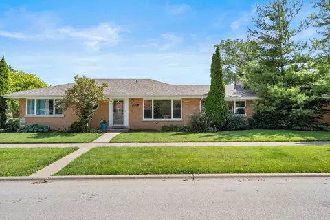 4235 Birchwood Ave, Skokie, IL 60076