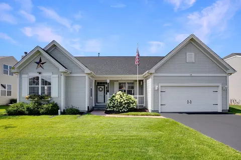 2860 Haydn St, Woodstock, IL 60098