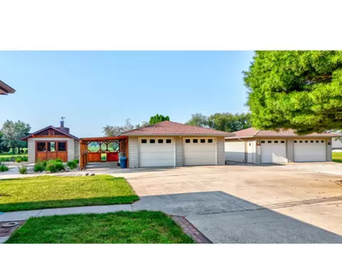 Exterior - 7346 E 3000 North Rd, Cornell, IL 61319 photo 3 of 14