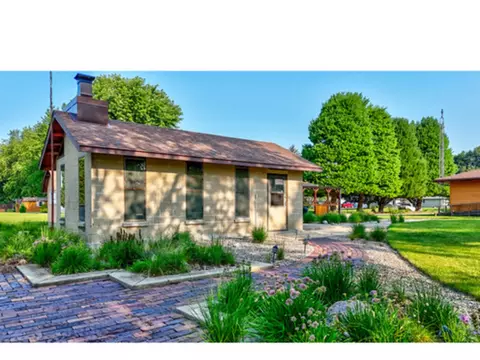 Exterior - 7346 E 3000 North Rd, Cornell, IL 61319 photo 11 of 14
