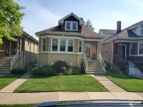 7860 W Oakleaf Ave, Elmwood Park, IL 60707