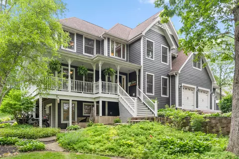 3711 Overland Rd, Crystal Lake, IL 60012