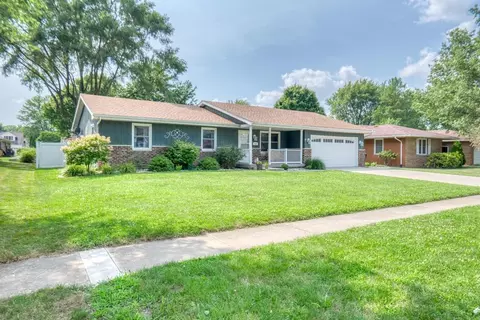 430 N Shabbona St, Coal City, IL 60416