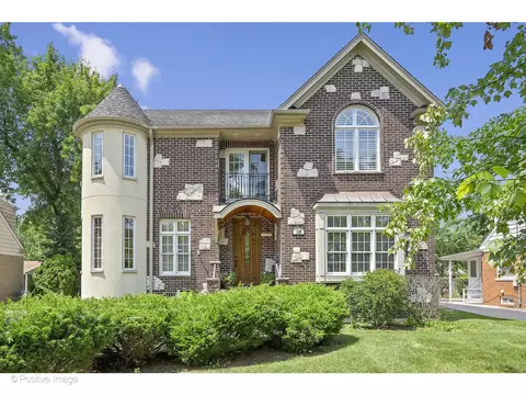 120 Indian Dr, Clarendon Hills, IL 60514