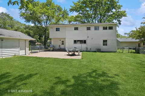 1860 Hoover Ct, Rolling Meadows, IL 60008 photo 4
