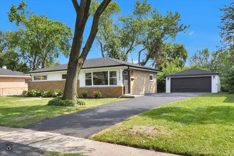 16207 Sussex Ave, Markham, IL 60428