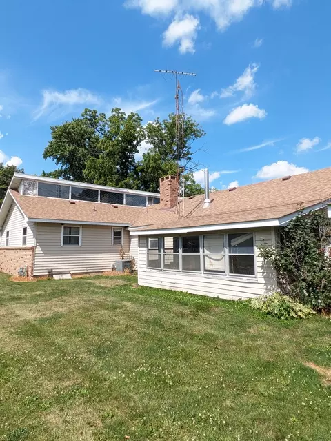 208 E Grant St, Arrowsmith, IL 61722 photo 9