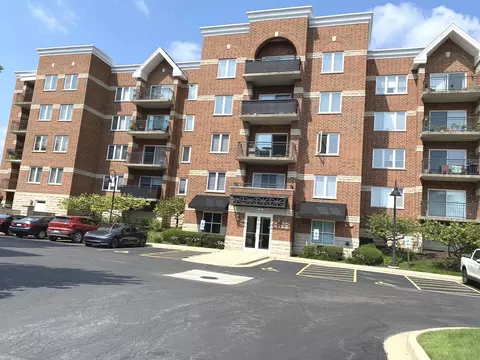 3451 N Carriageway Dr #507, Arlington Heights, IL 60004