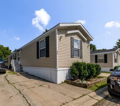 869 Victory Ln, Justice, IL 60458