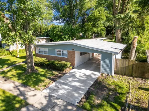 327 Sioux St, Park Forest, IL 60466