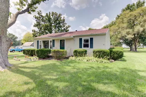 511 N Main St, Atwood, IL 61913