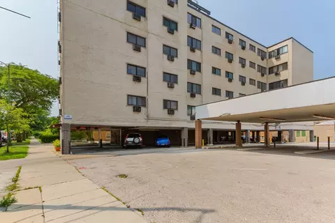 7540 N Ridge Blvd #5H, Chicago, IL 60645