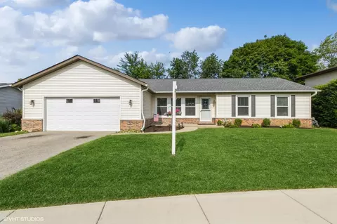 1930 N High Grove Ln, Palatine, IL 60074