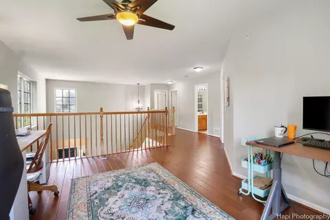 Entry Way - 6061 Delaney Dr #1, Hoffman Estates, IL 60192 photo 2 of 2